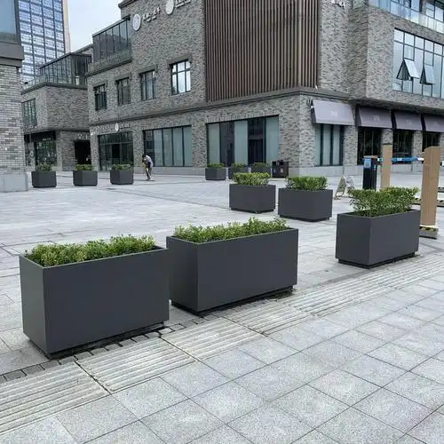 重庆江北嘴中央商务区商业花箱定制#泉州星灿工艺品有限公司标杆工程案例